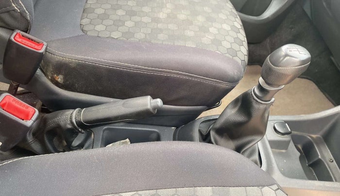 2016 Renault Kwid RXT 0.8, Petrol, Manual, 34,589 km, Gear Lever
