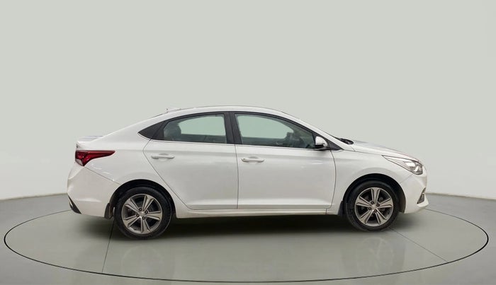 2017 Hyundai Verna 1.6 VTVT SX, Petrol, Manual, 98,914 km, Right Side View