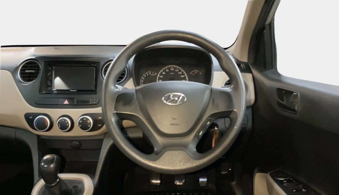 2016 Hyundai Grand i10 MAGNA 1.2 KAPPA VTVT, Petrol, Manual, 20,109 km, Steering Wheel Close Up