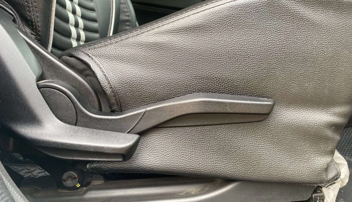 2021 Maruti Swift VXI, Petrol, Manual, 70,157 km, Driver Side Adjustment Panel