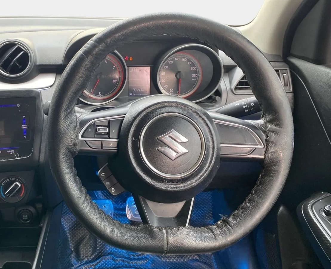 2021 Maruti Swift VXI, Petrol, Manual, 70,157 km, Steering Wheel Close Up