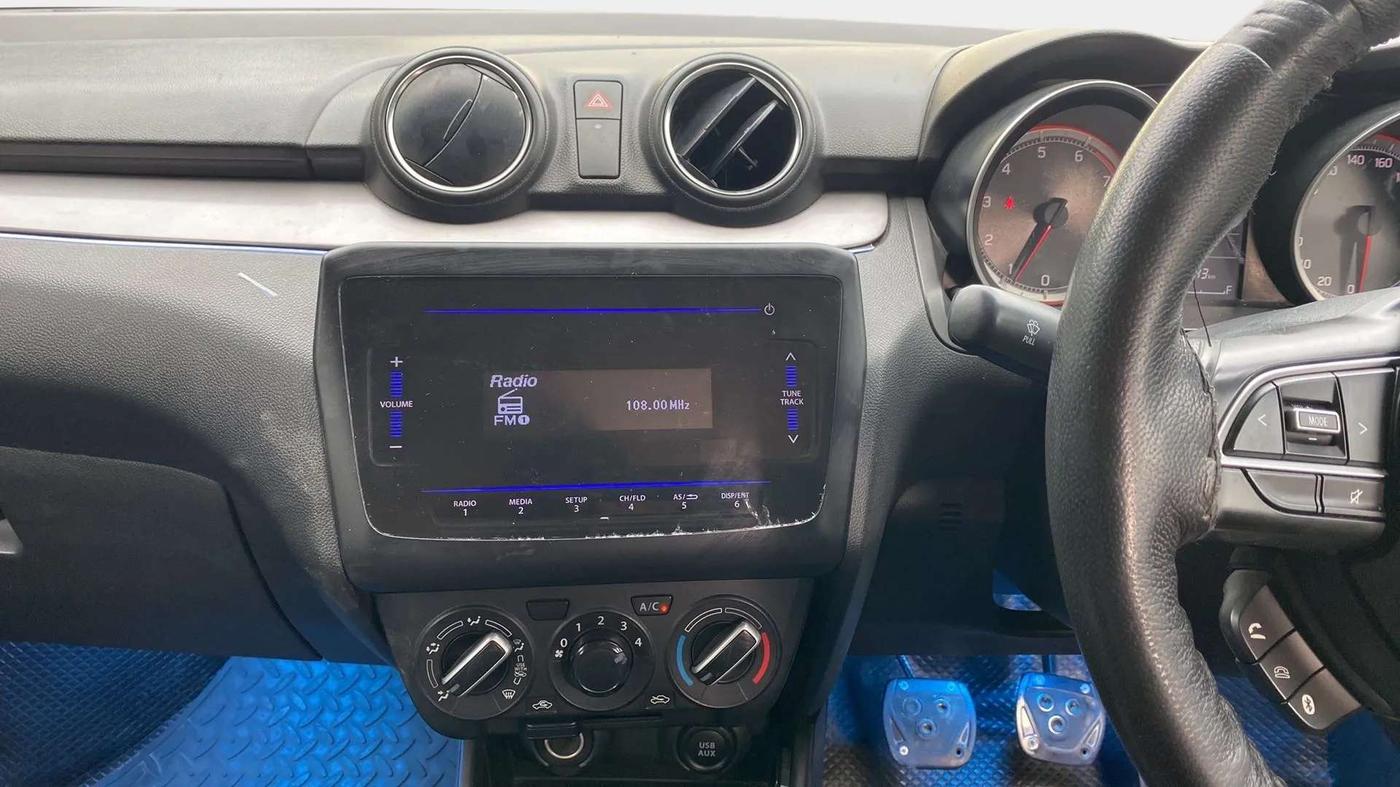 2021 Maruti Swift VXI, Petrol, Manual, 70,157 km, Air Conditioner