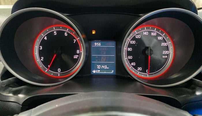 2021 Maruti Swift VXI, Petrol, Manual, 70,157 km, Odometer Image