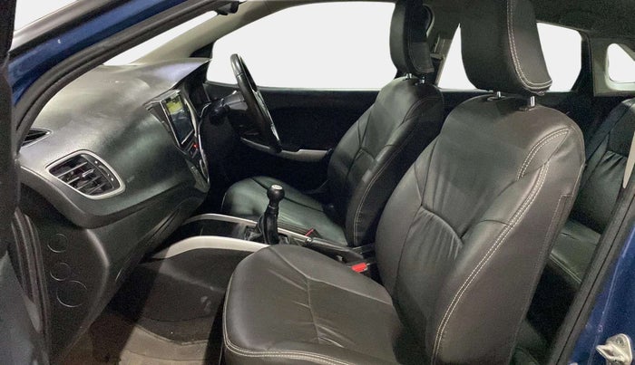 2017 Maruti Baleno ALPHA PETROL 1.2, Petrol, Manual, 29,906 km, Right Side Front Door Cabin