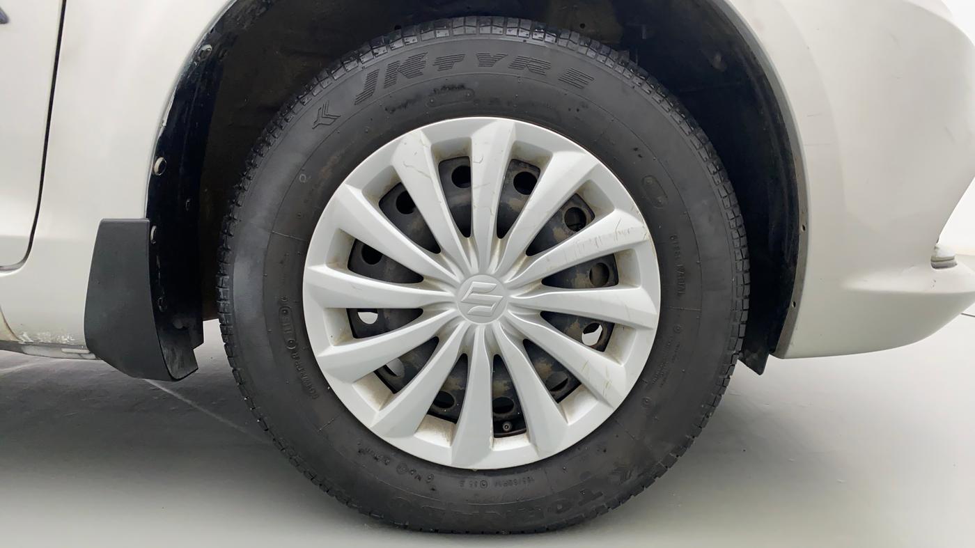 2015 Maruti Swift Dzire VXI, Petrol, Manual, 11,057 km, Right Front Wheel