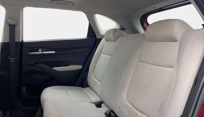 2021 KIA SELTOS HTK PLUS 1.5 IMT, Petrol, Manual, 21,215 km, Right Side Rear Door Cabin