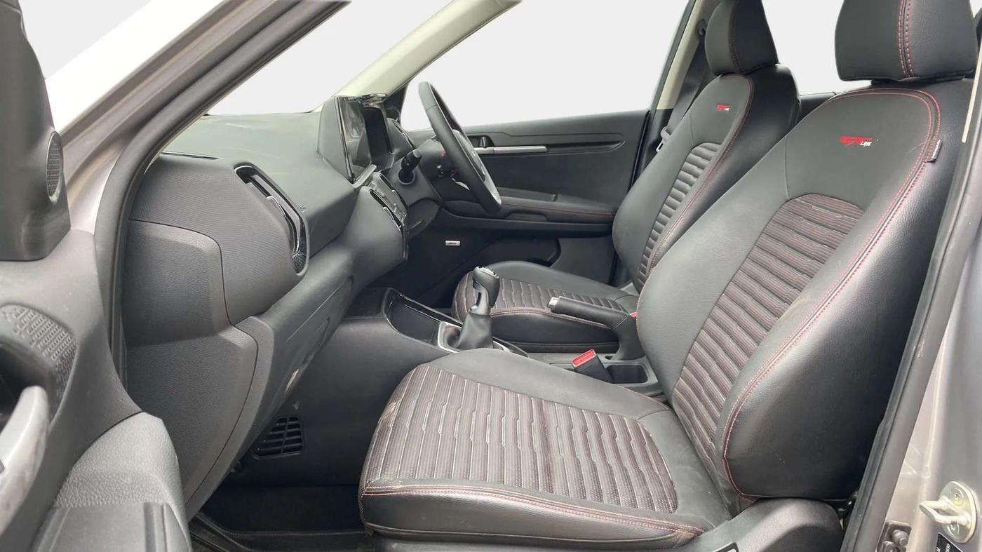 2021 KIA SONET GTX PLUS 1.0 IMT, Petrol, Manual, 14,964 km, Right Side Front Door Cabin