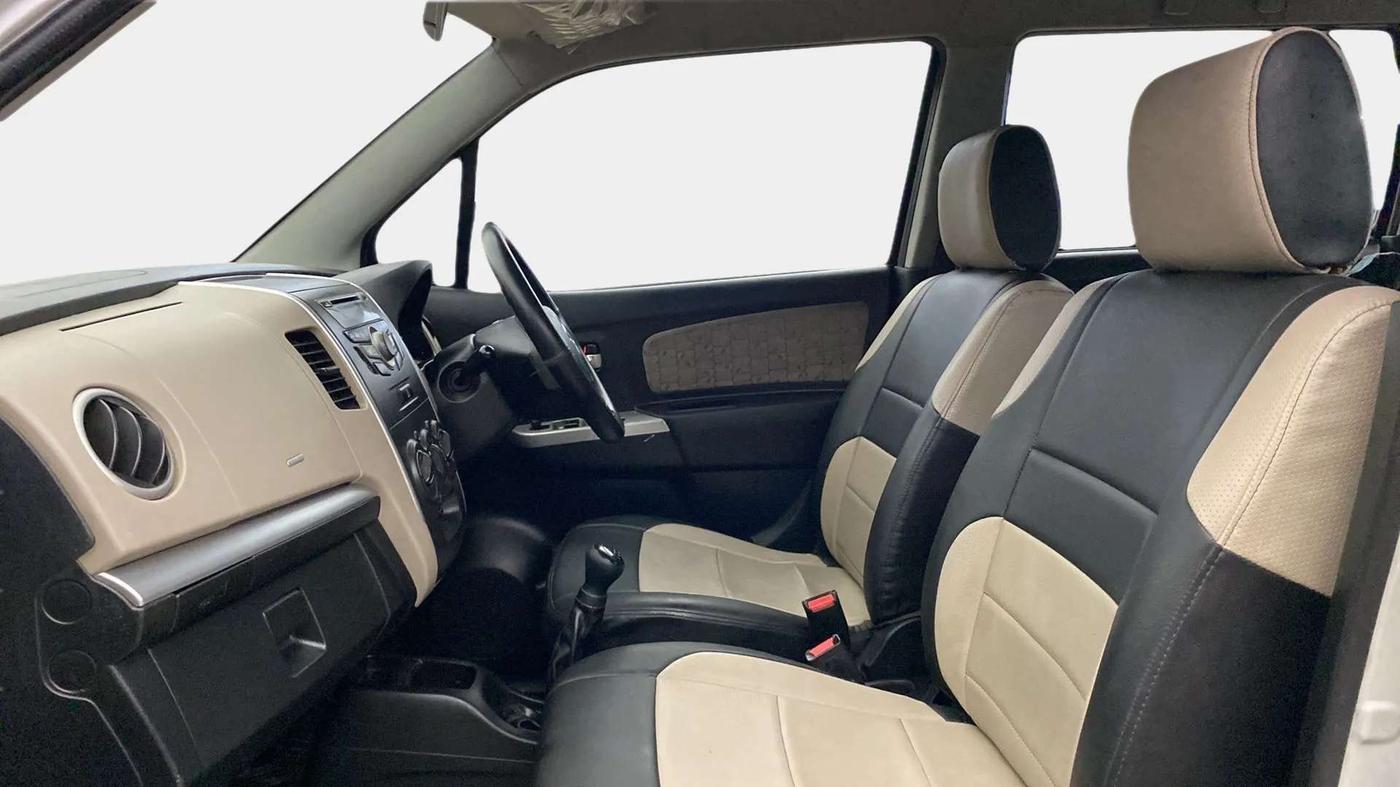 2013 Maruti Wagon R 1.0 VXI, Petrol, Manual, 30,293 km, Right Side Front Door Cabin