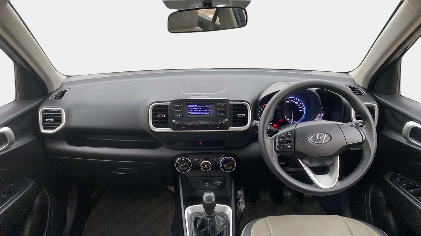 2021 Hyundai VENUE S 1.2, Petrol, Manual, 11,753 km, Dashboard