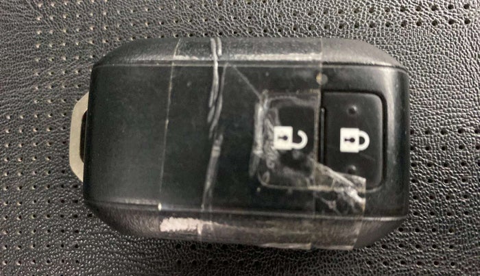 2021 Maruti XL6 ZETA MT, Petrol, Manual, 22,493 km, Key Close Up