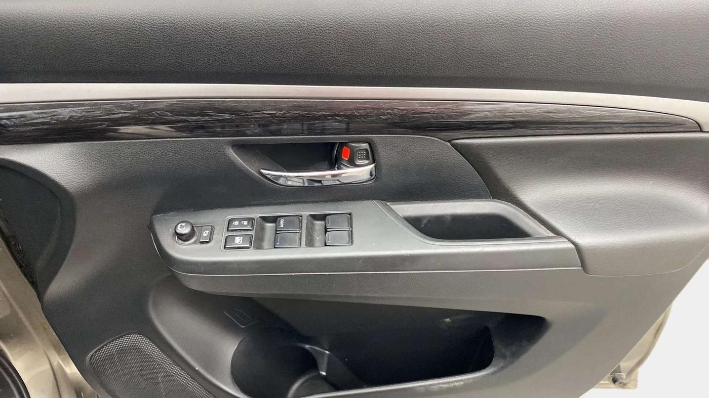 2021 Maruti XL6 ZETA MT, Petrol, Manual, 22,493 km, Driver Side Door Panels Control