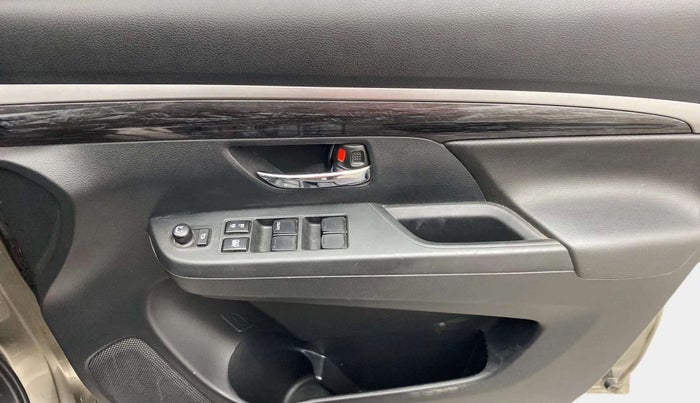 2021 Maruti XL6 ZETA MT, Petrol, Manual, 22,493 km, Driver Side Door Panels Control