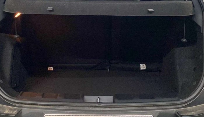 2024 Tata NEXON FEARLESS + SUNROOF DCA DUAL TONE 1.2 PETROL, Petrol, Automatic, 11,540 km, Boot Inside