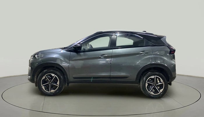 2024 Tata NEXON FEARLESS + SUNROOF DCA DUAL TONE 1.2 PETROL, Petrol, Automatic, 11,540 km, Left Side