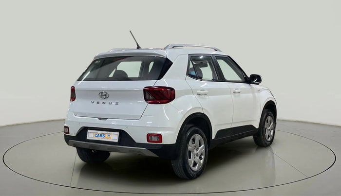 2021 Hyundai VENUE S 1.2, Petrol, Manual, 13,971 km, Right Back Diagonal