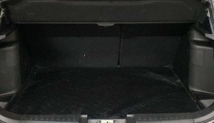 2022 Maruti Vitara Brezza ZXI PLUS, Petrol, Manual, 30,930 km, Boot Inside