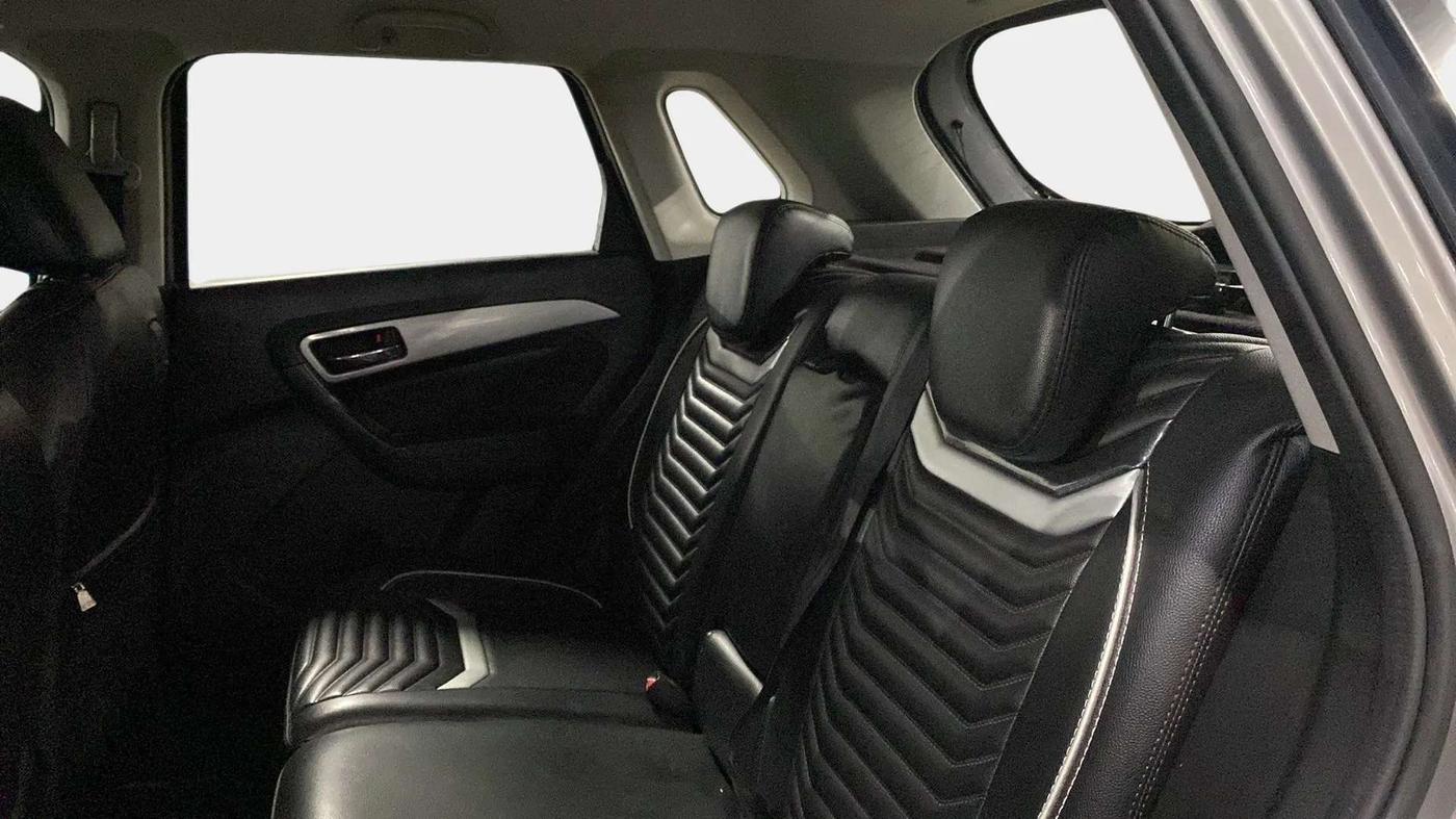 2022 Maruti Vitara Brezza ZXI PLUS, Petrol, Manual, 30,930 km, Right Side Rear Door Cabin