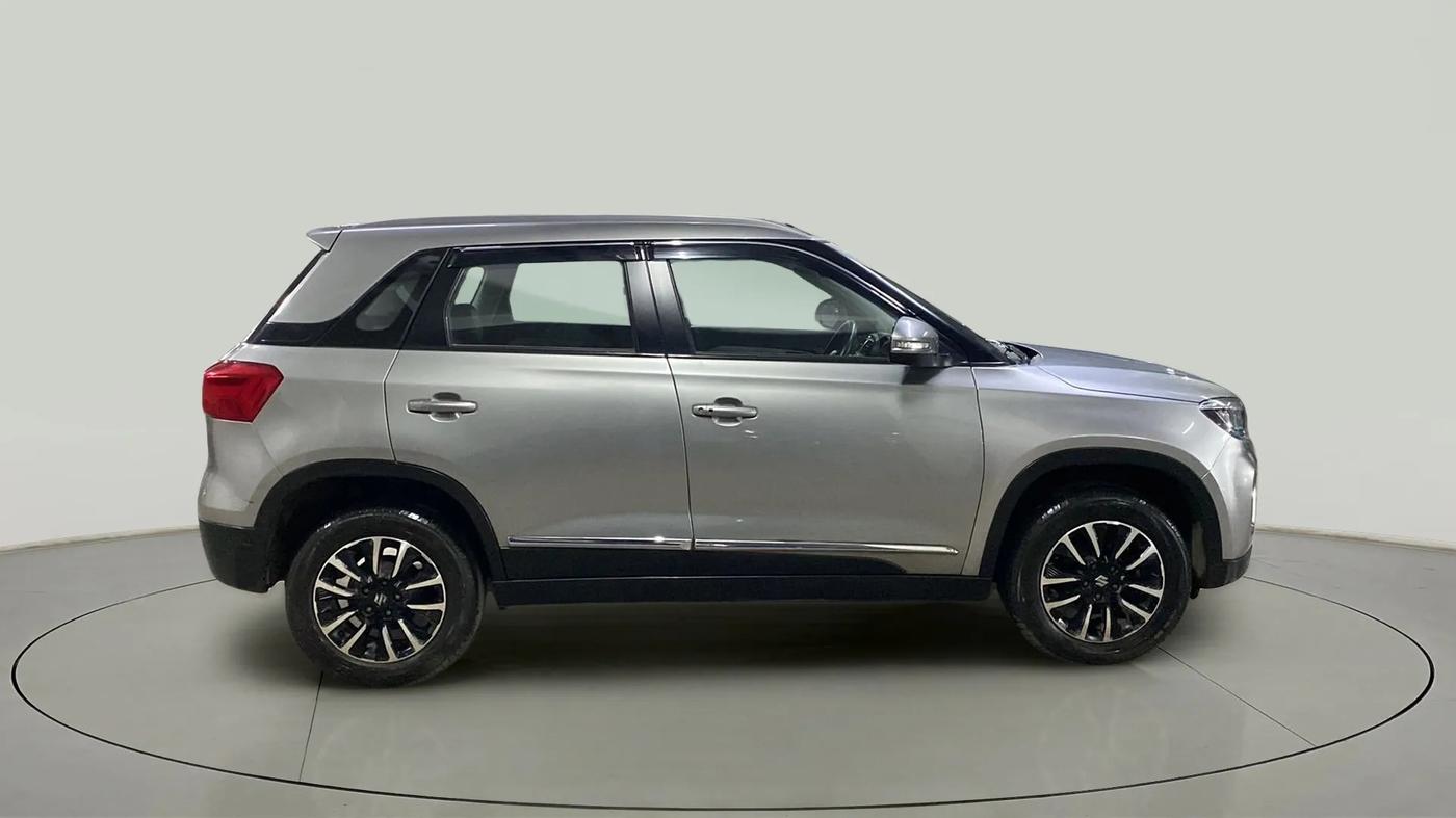 2022 Maruti Vitara Brezza ZXI PLUS, Petrol, Manual, 30,930 km, Right Side View