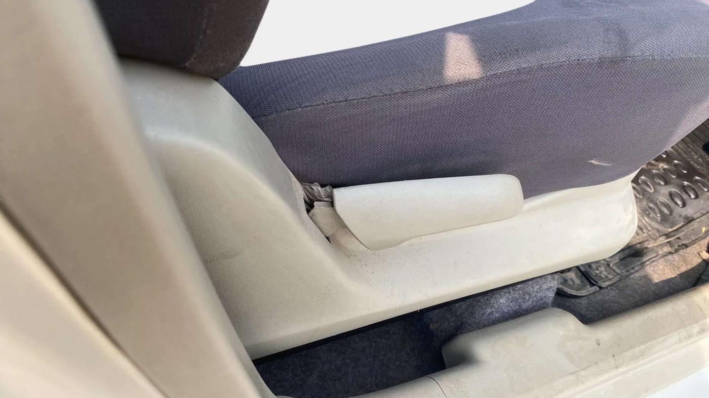 2015 Maruti Celerio VXI, Petrol, Manual, 71,495 km, Driver Side Adjustment Panel