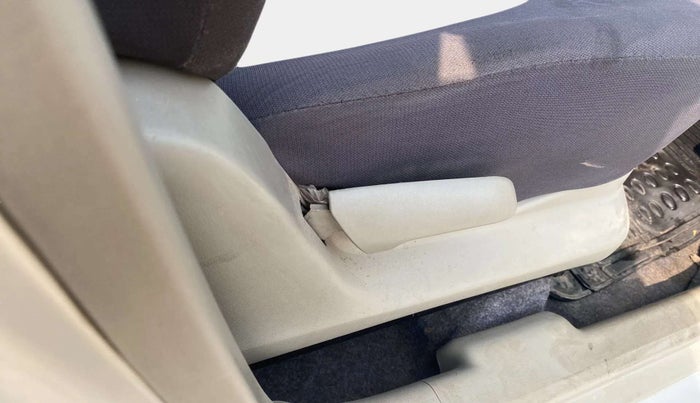 2015 Maruti Celerio VXI, Petrol, Manual, 71,495 km, Driver Side Adjustment Panel