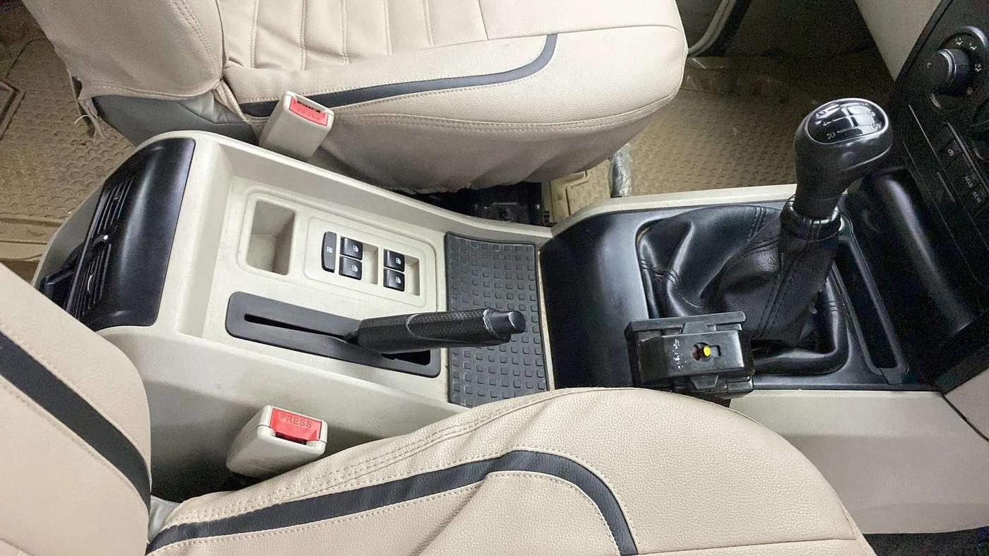 2021 Mahindra Scorpio S3 PLUS, CNG, Manual, 59,176 km, Gear Lever