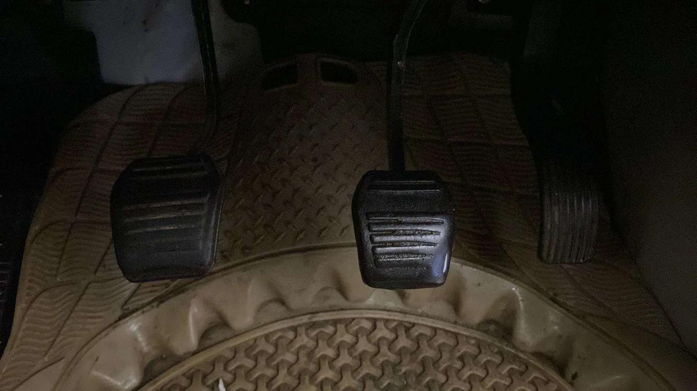 2021 Mahindra Scorpio S3 PLUS, CNG, Manual, 59,176 km, Pedals