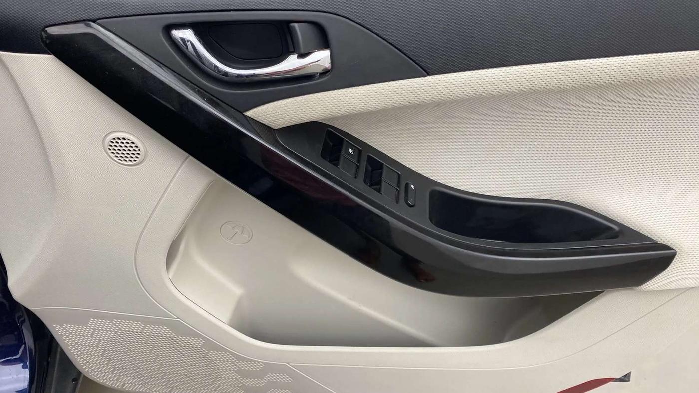 2022 Tata NEXON XZ PLUS (HS) PETROL, Petrol, Manual, 21,141 km, Driver Side Door Panels Control