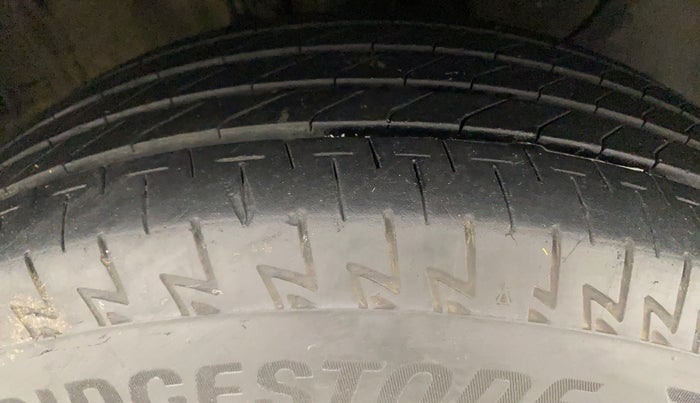 2019 Hyundai Elite i20 MAGNA PLUS 1.2, Petrol, Manual, 92,129 km, Right Front Tyre Tread