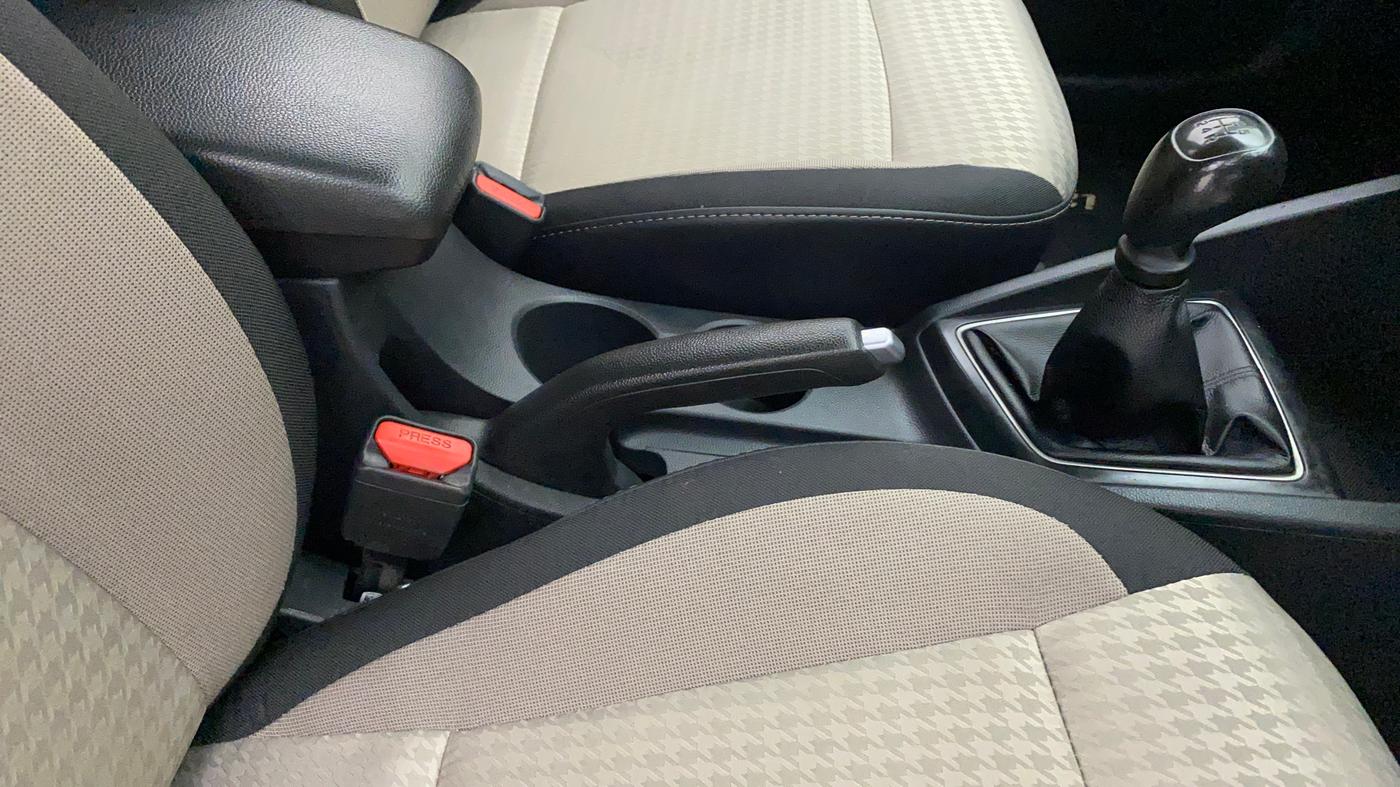 2019 Hyundai Elite i20 MAGNA PLUS 1.2, Petrol, Manual, 92,129 km, Gear Lever