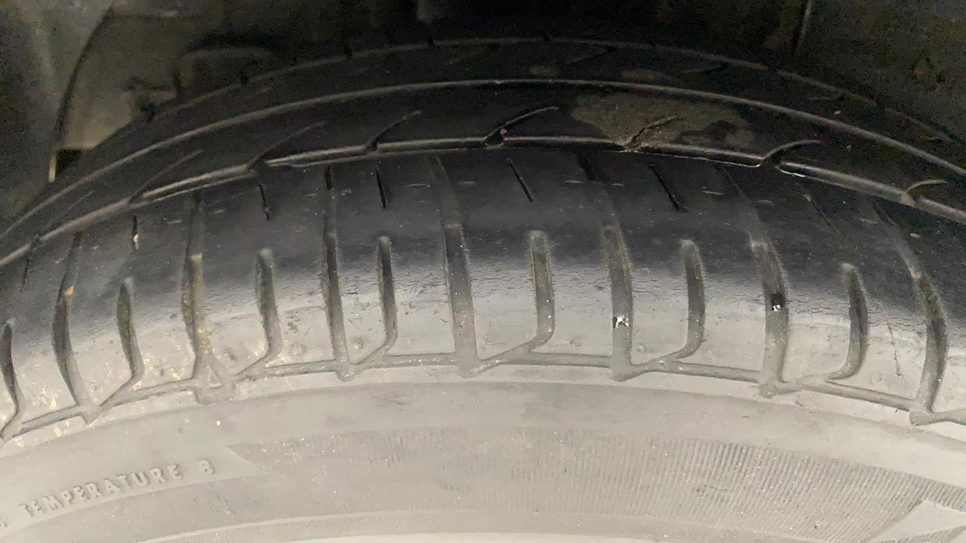 2019 Hyundai Elite i20 MAGNA PLUS 1.2, Petrol, Manual, 92,129 km, Right Rear Tyre Tread