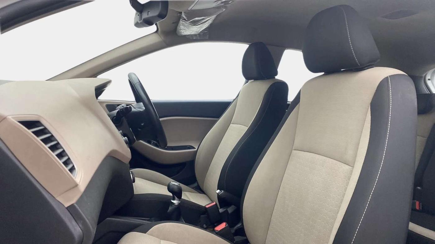 2015 Hyundai Elite i20 ASTA 1.2, Petrol, Manual, 78,993 km, Right Side Front Door Cabin