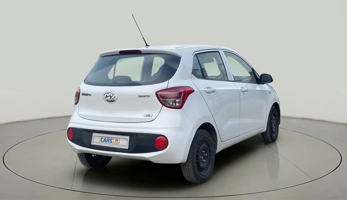 2017 Hyundai Grand i10 SPORTZ 1.2 KAPPA VTVT, Petrol, Manual, 38,987 km, Right Back Diagonal