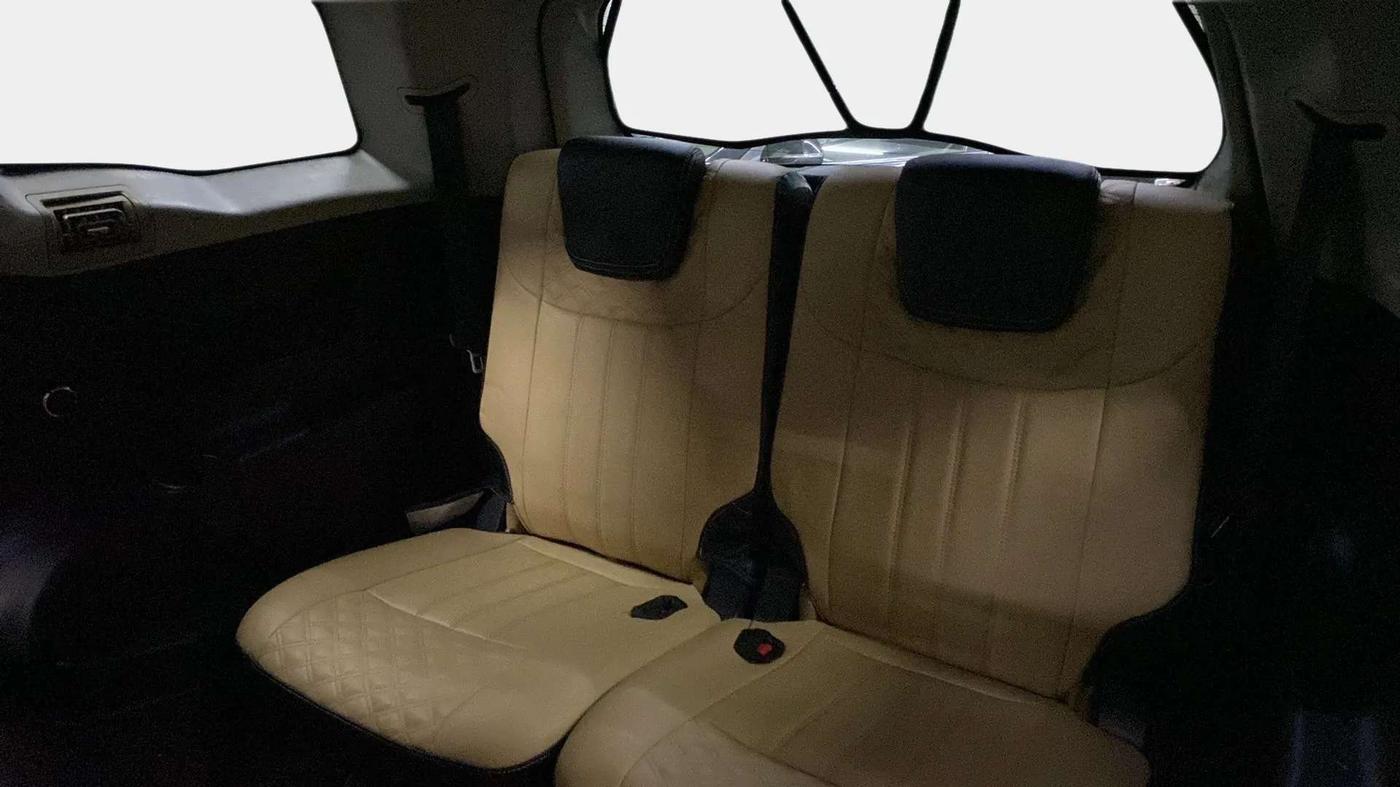 2019 Mahindra XUV500 W7, Diesel, Manual, 89,344 km, Third Seat Row ( optional )