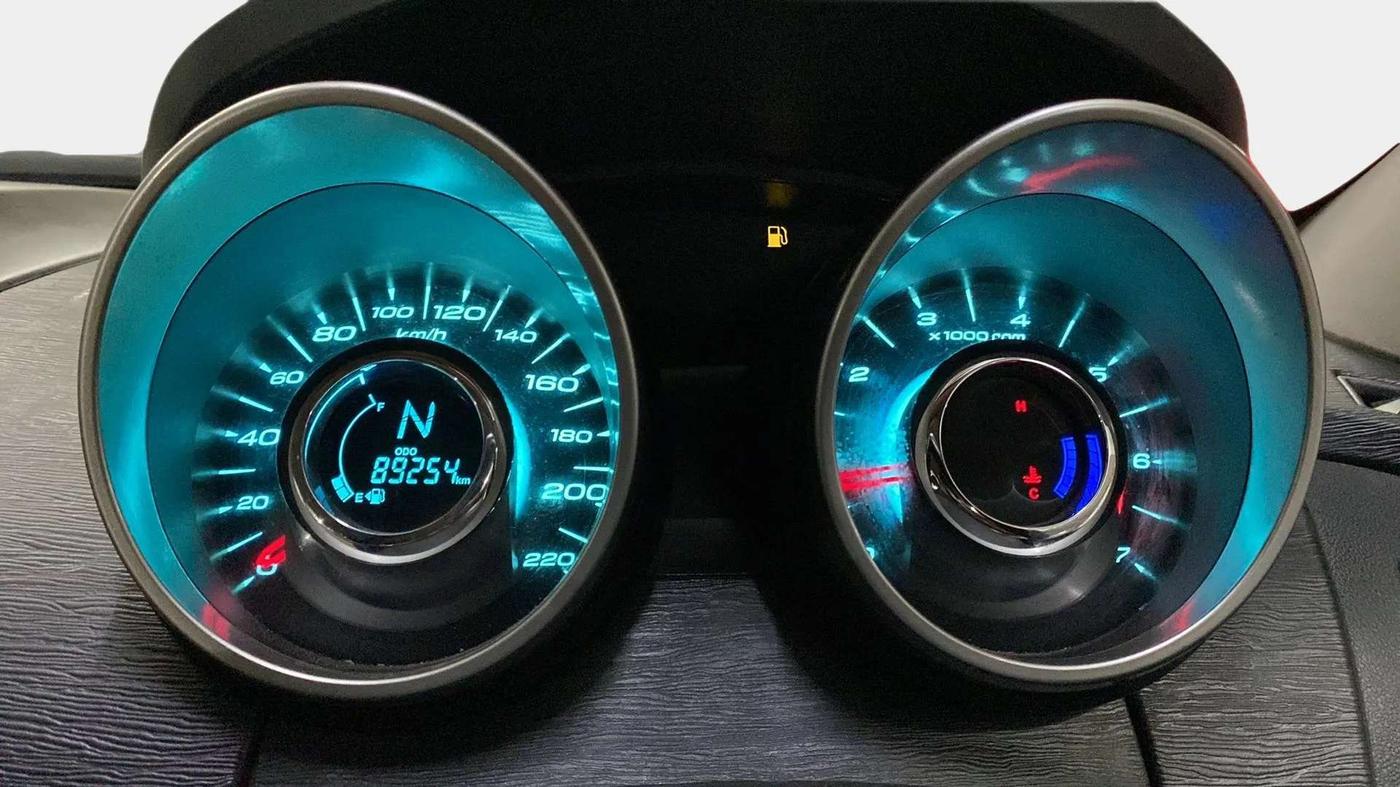 2019 Mahindra XUV500 W7, Diesel, Manual, 89,344 km, Odometer Image