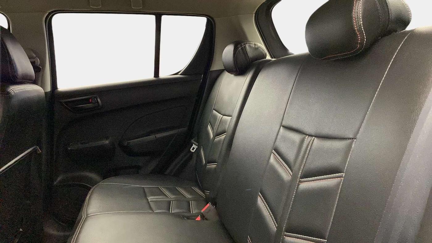 2016 Maruti Swift LXI (O), Petrol, Manual, 50,176 km, Right Side Rear Door Cabin