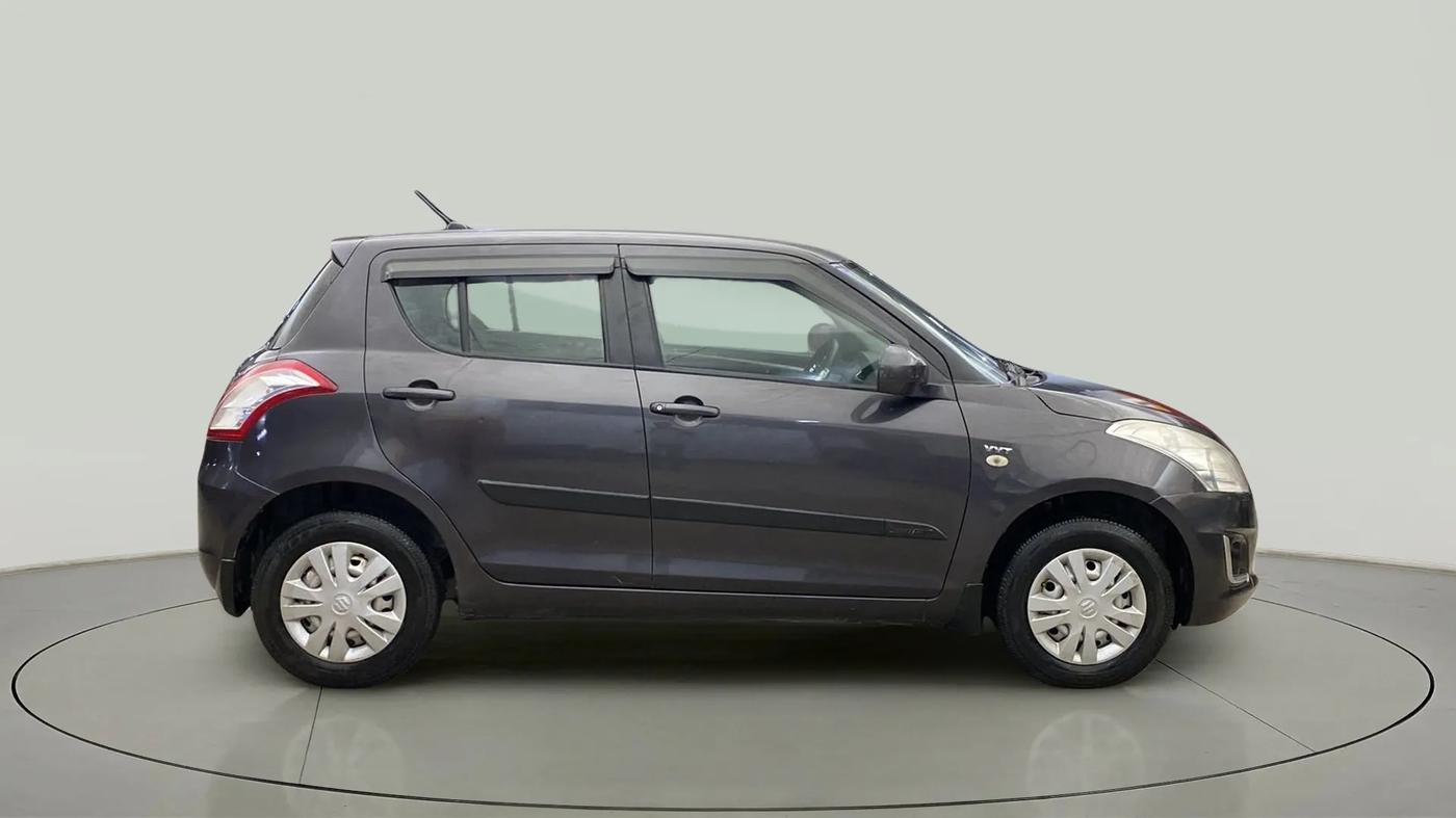 2016 Maruti Swift LXI (O), Petrol, Manual, 50,176 km, Right Side View