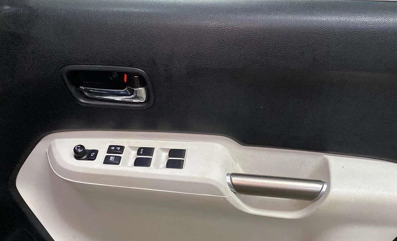 2018 Maruti IGNIS ALPHA 1.2 AMT, Petrol, Automatic, 82,986 km, Driver Side Door Panels Control