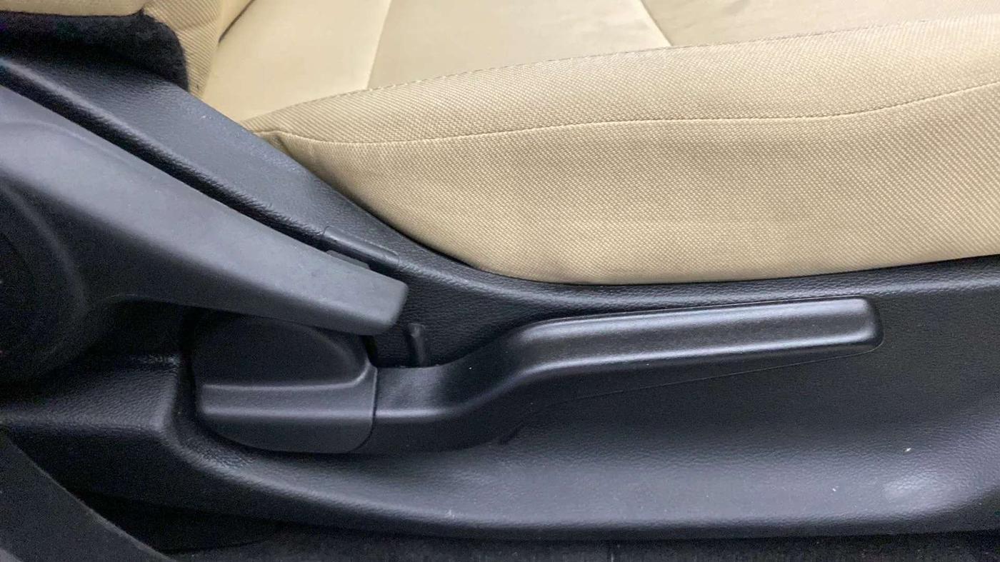 2022 Honda City 1.5L I-VTEC V CVT 5TH GEN, Petrol, Automatic, 9,308 km, Driver Side Adjustment Panel