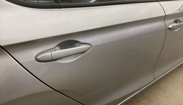 2022 Honda City 1.5L I-VTEC V CVT 5TH GEN, Petrol, Automatic, 9,308 km, Right rear door - Slightly dented