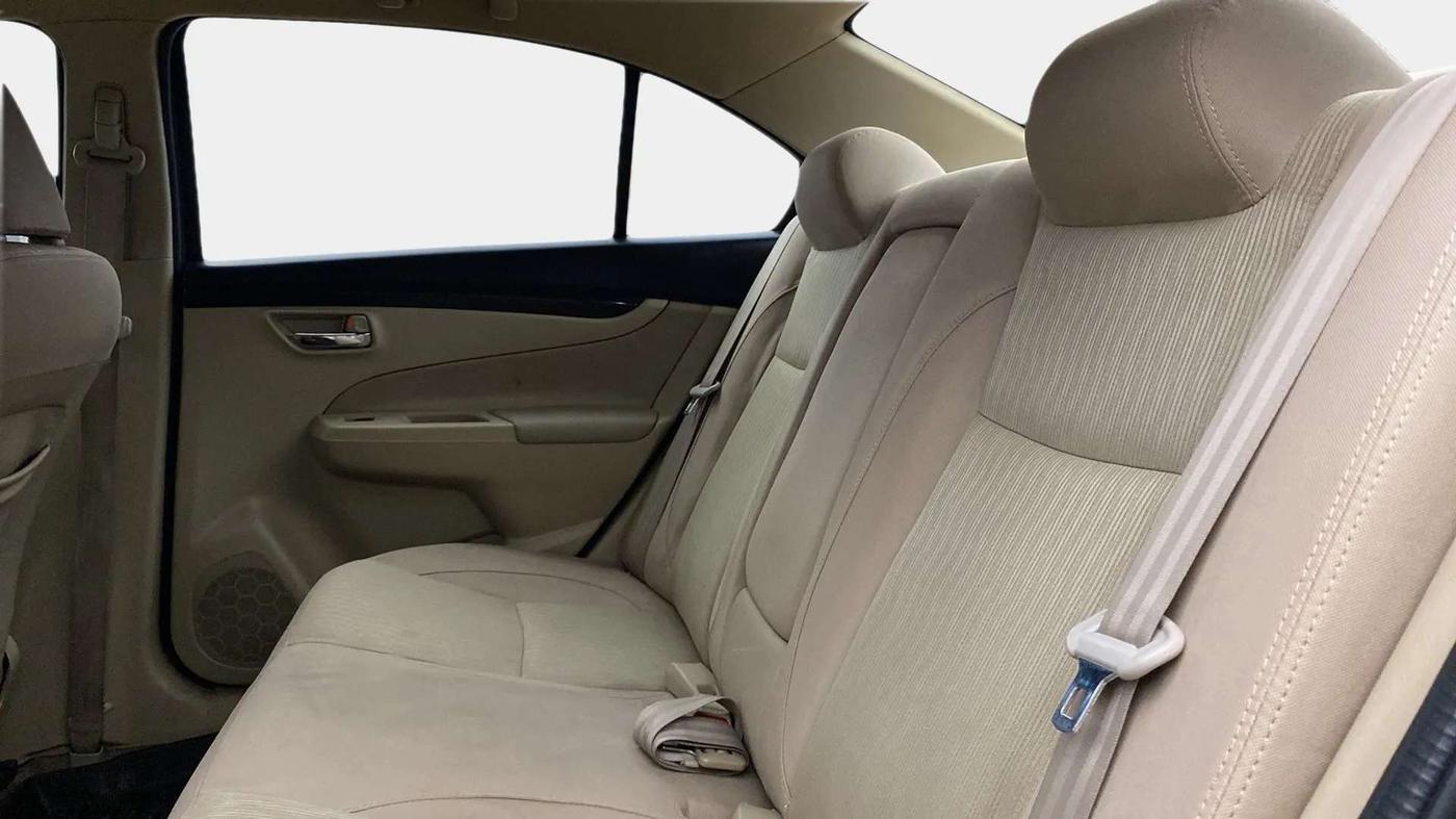 2015 Maruti Ciaz VXI+AT, Petrol, Automatic, 70,401 km, Right Side Rear Door Cabin