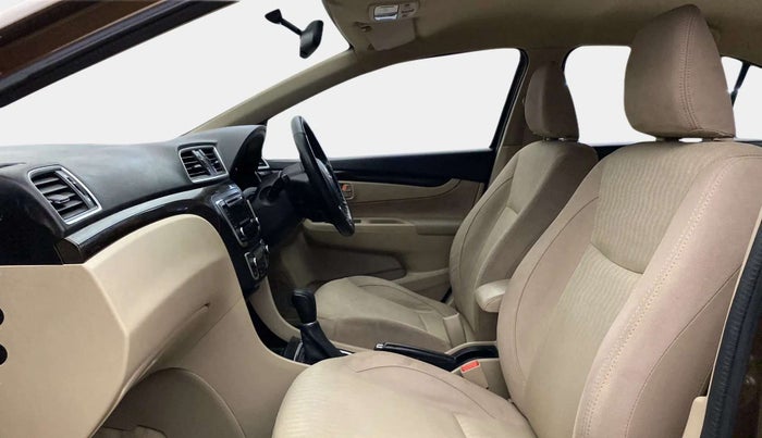 2015 Maruti Ciaz VXI+AT, Petrol, Automatic, 70,401 km, Right Side Front Door Cabin