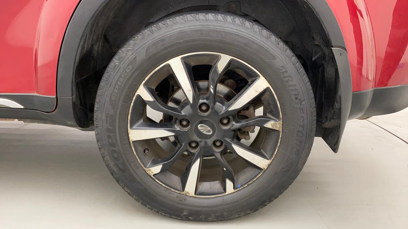 2018 Mahindra XUV500 W11 (O) AWD AT, Diesel, Automatic, 52,734 km, Left Rear Wheel