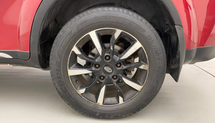 2018 Mahindra XUV500 W11 (O) AWD AT, Diesel, Automatic, 52,734 km, Left Rear Wheel