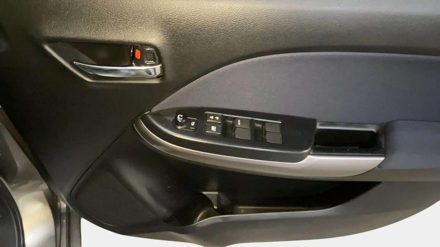 2021 Maruti Baleno DELTA PETROL 1.2, Petrol, Manual, 23,307 km, Driver Side Door Panels Control