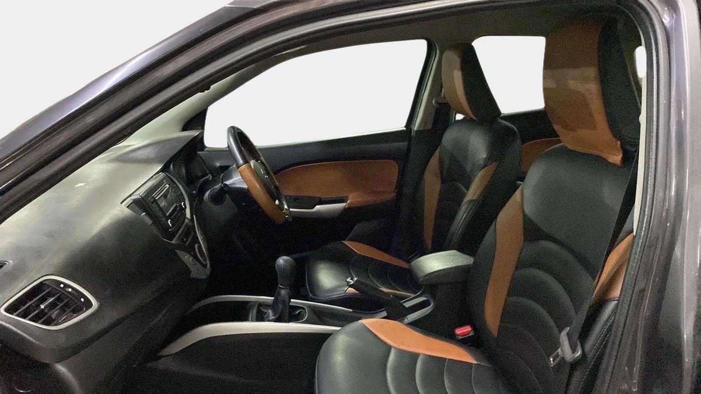 2016 Maruti Baleno ZETA PETROL 1.2, Petrol, Manual, 56,642 km, Right Side Front Door Cabin