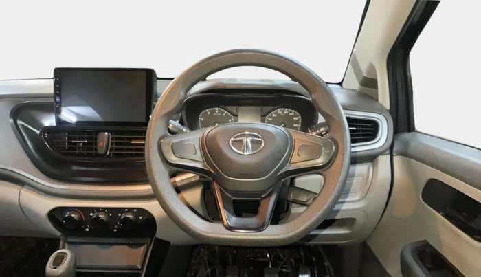 2021 Tata ALTROZ XE PETROL, Petrol, Manual, 39,675 km, Steering Wheel Close Up