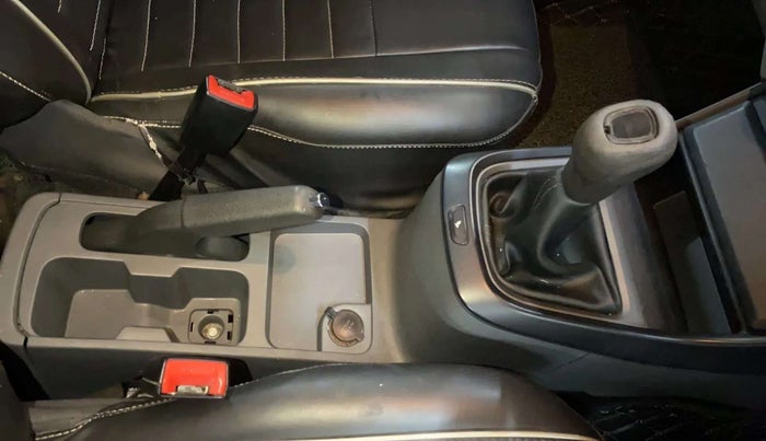 2021 Tata ALTROZ XE PETROL, Petrol, Manual, 39,675 km, Gear Lever