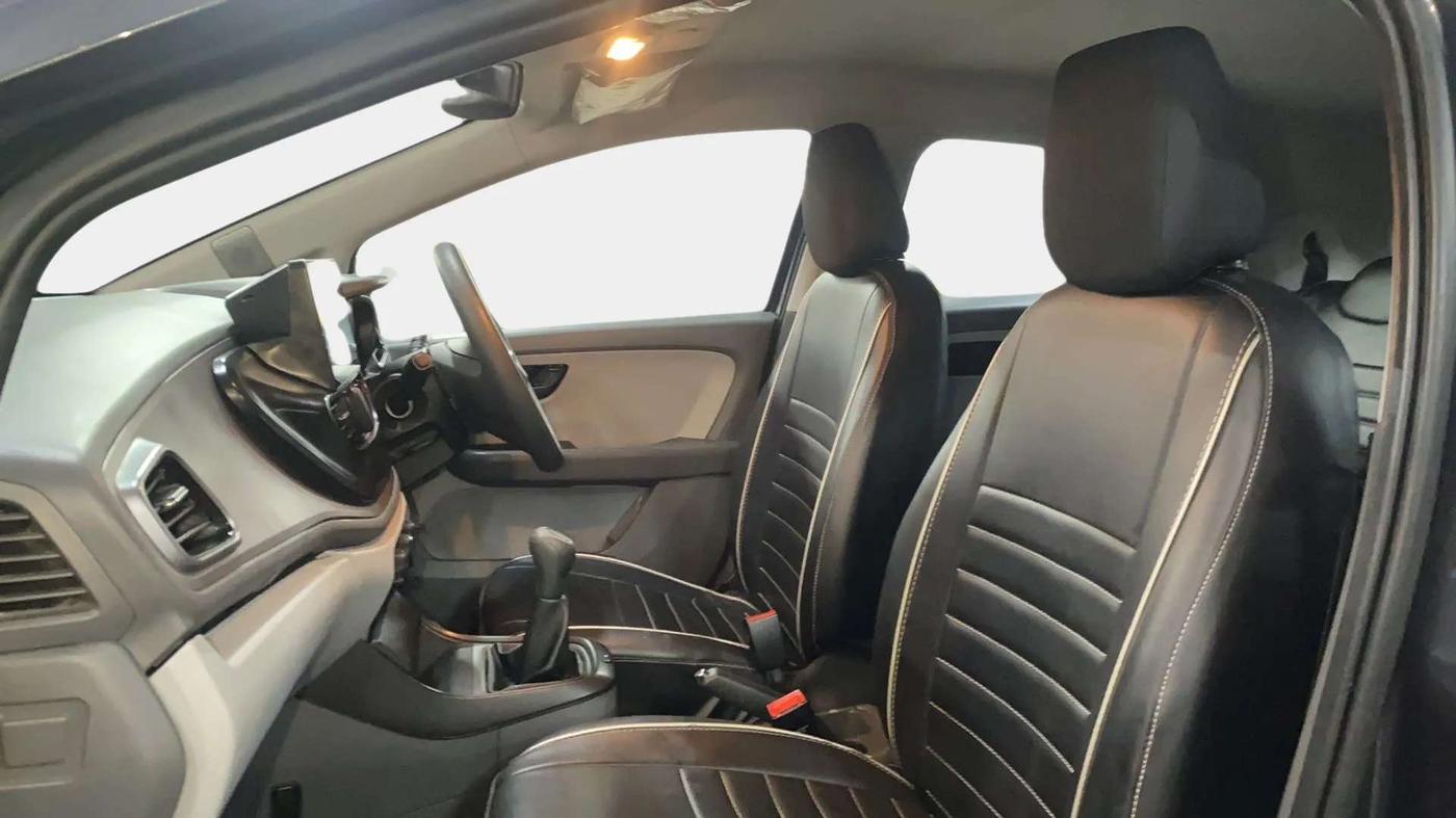 2021 Tata ALTROZ XE PETROL, Petrol, Manual, 39,675 km, Right Side Front Door Cabin
