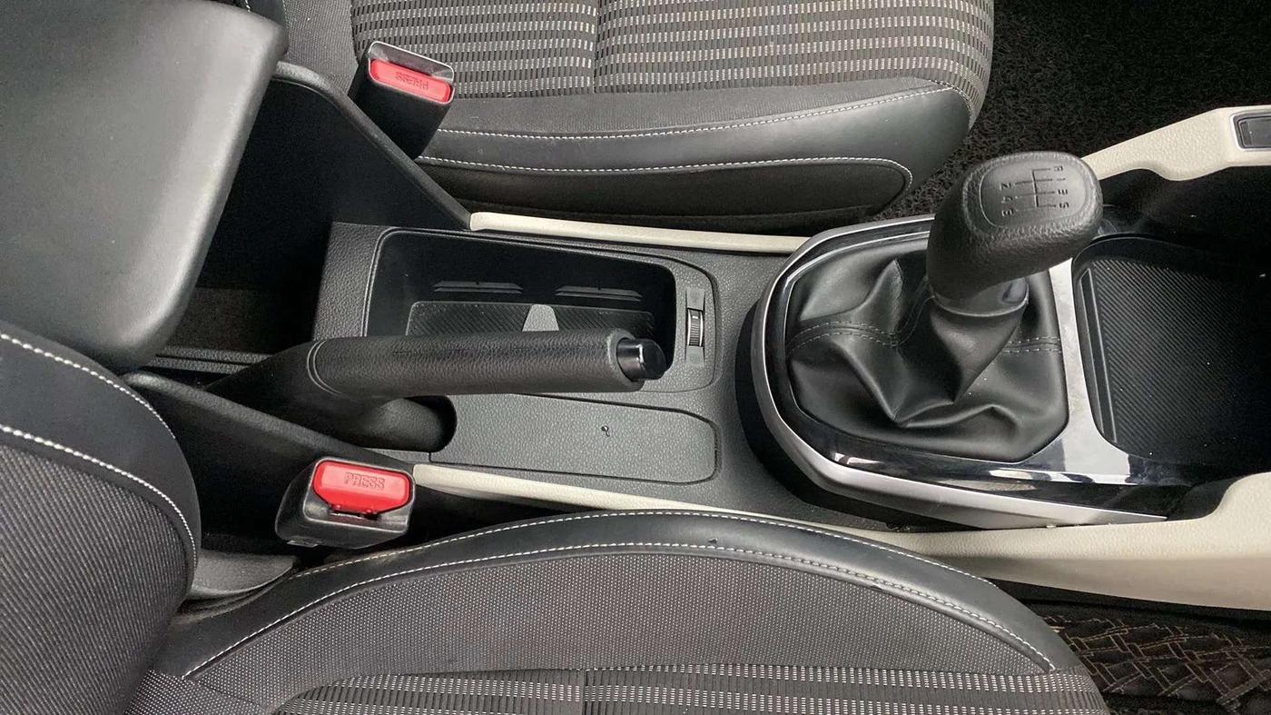 2022 KIA CARENS PRESTIGE PLUS 1.4 PETROL 7 STR, Petrol, Manual, 12,500 km, Gear Lever