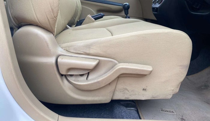 2015 Honda Brio S MT, Petrol, Manual, 45,536 km, Driver Side Adjustment Panel